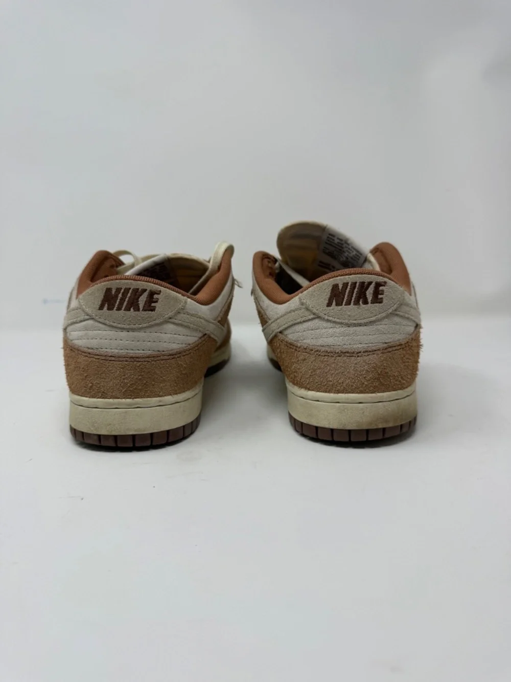 Nike Dunk Low Curry Men's Size 9.5 DD1390-100 Tan Brown Sneakers Shoes